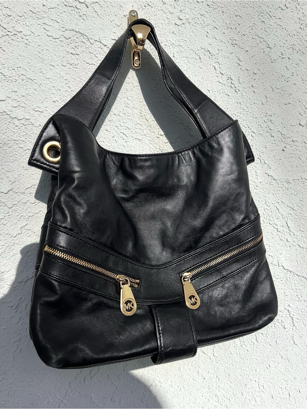 Michael Kors Black Leather Hobo Shoulder Bag – Gold Hardware